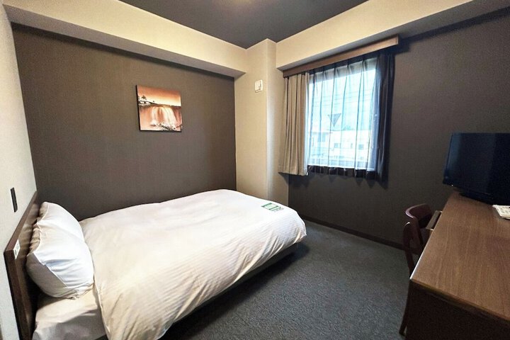 Room 5 of 21