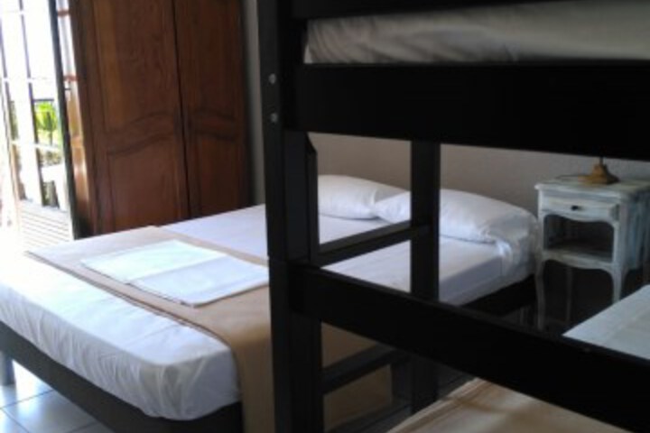 Room 3 of 69