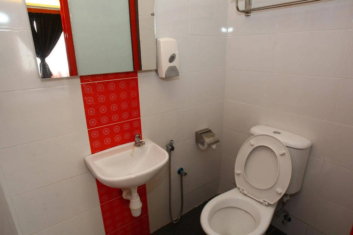 Photo 10