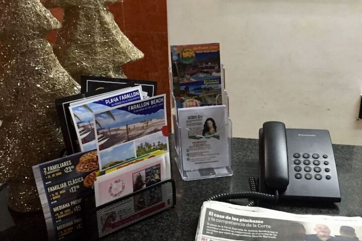 Concierge desk