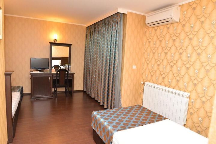 Room 37 of 45