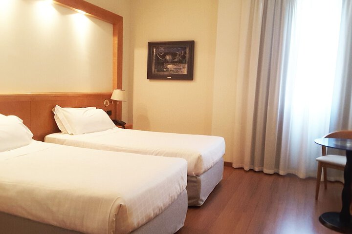 Room 18 of 73