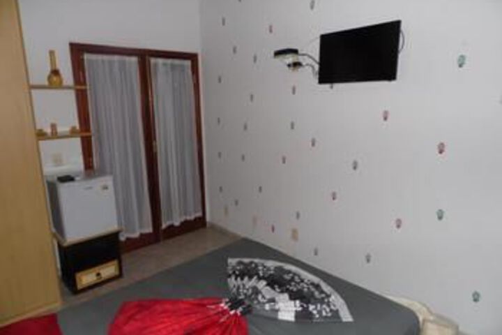 Room 7 of 21