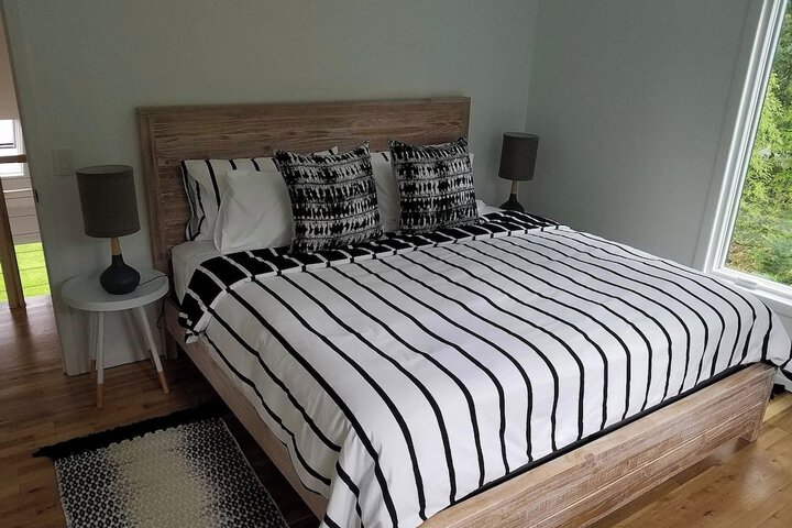 Room 2 of 25