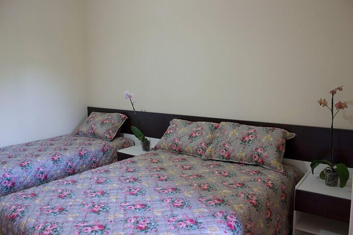 Room 10 of 46