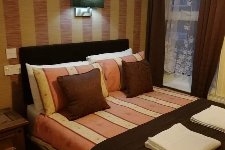 Room 14 of 45