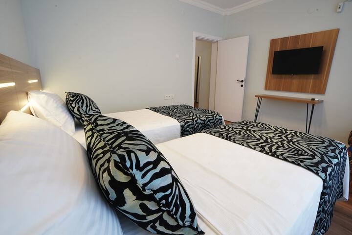Room 6 of 29