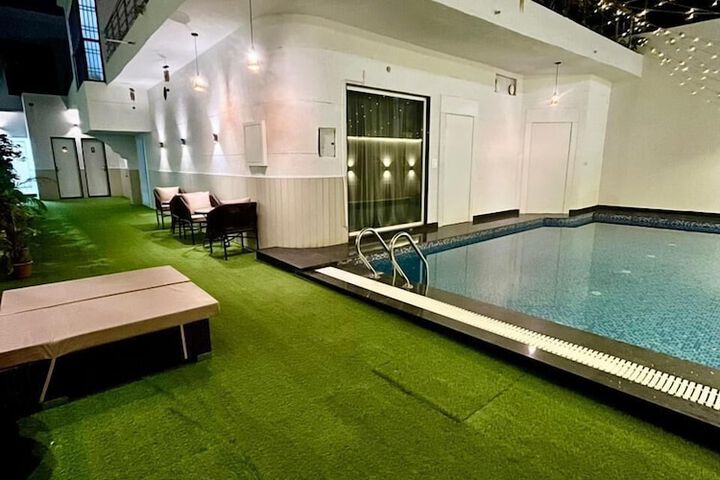 Pool 63 of 67