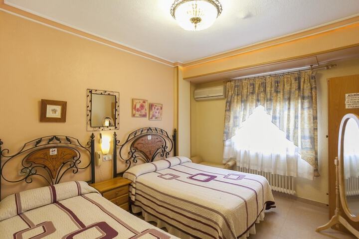Room 17 of 23