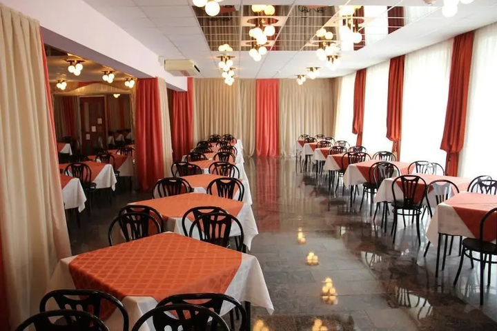 restaurant
