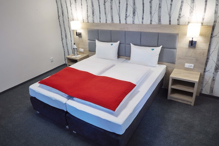 Room 3 of 15