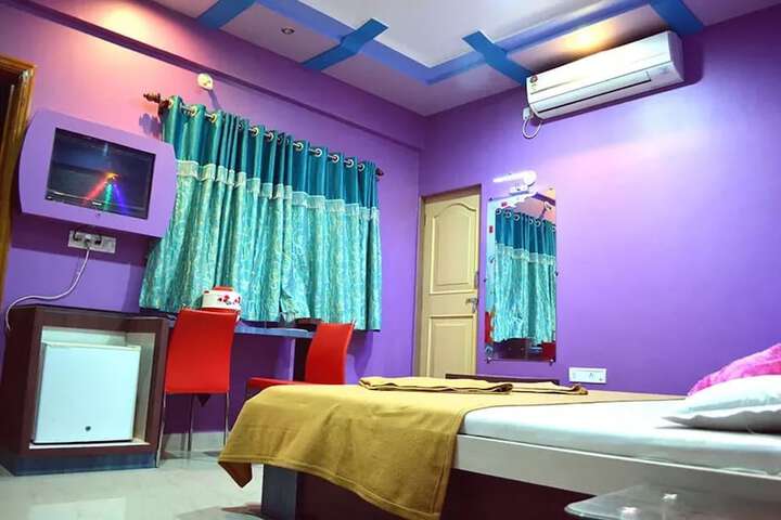Room 13 of 39