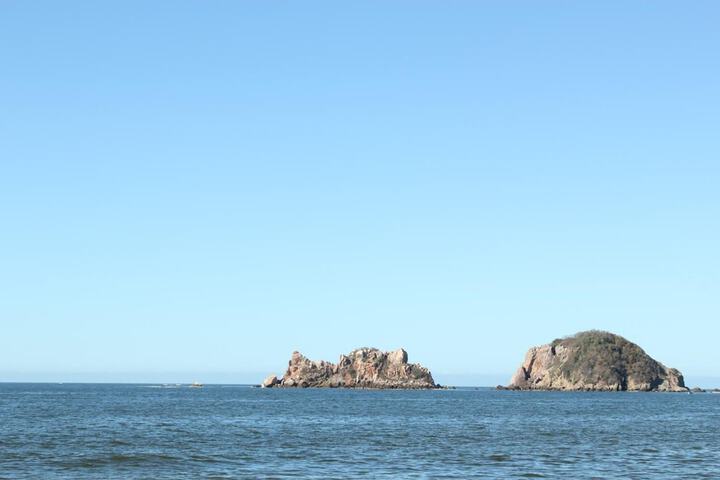 Beach 32 of 36