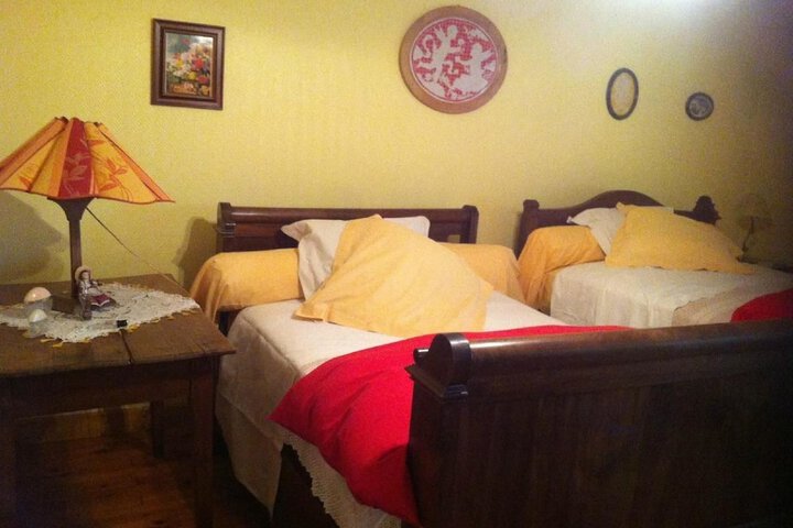 Room 2 of 40