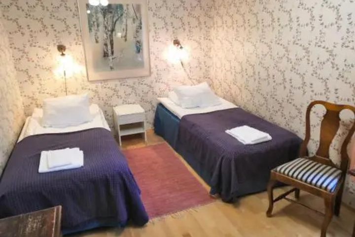 Room 3 of 5