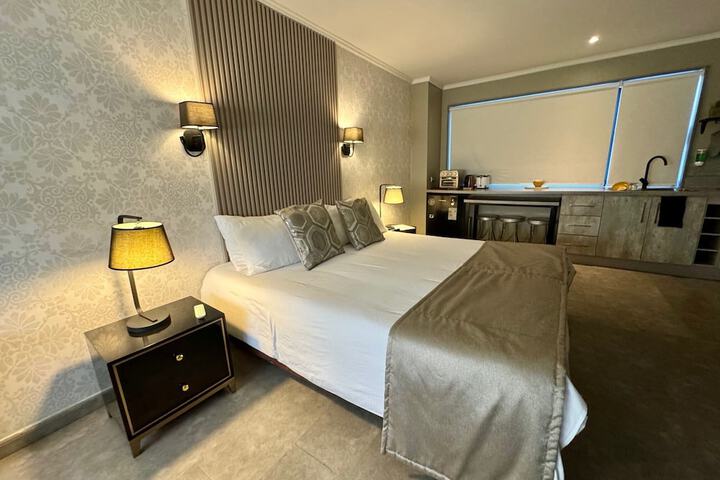 Room 16 of 39