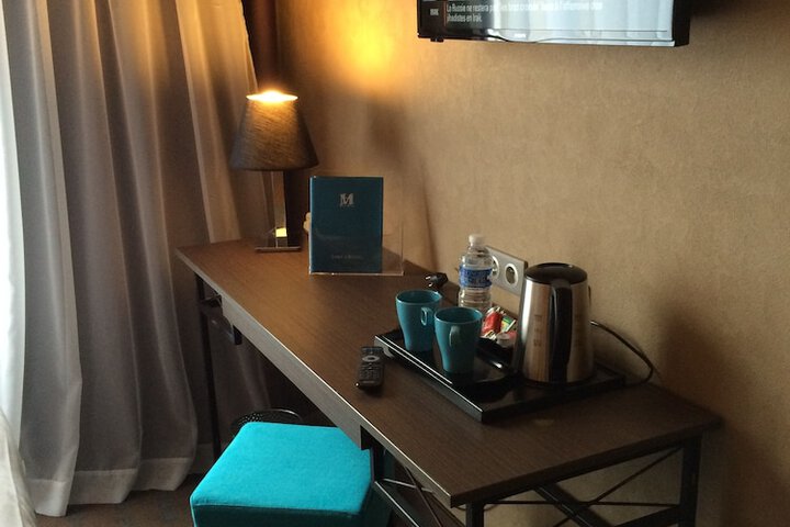 Room 17 of 32