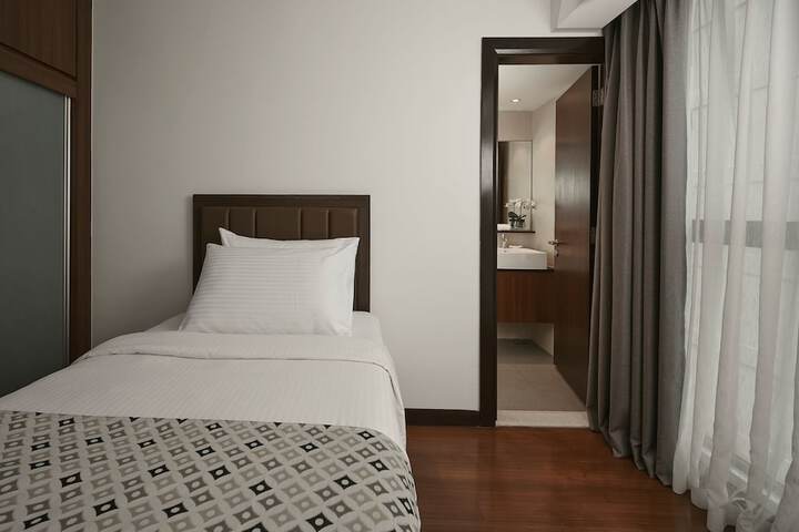 Room 18 of 57