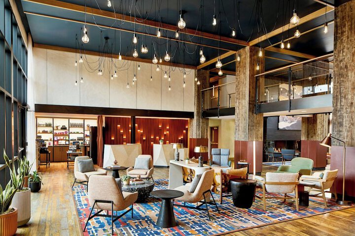 Guest Lobby