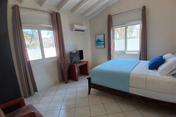 Room 6 of 26