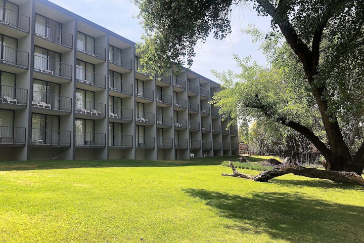 Hotel Exterior 74 of 74