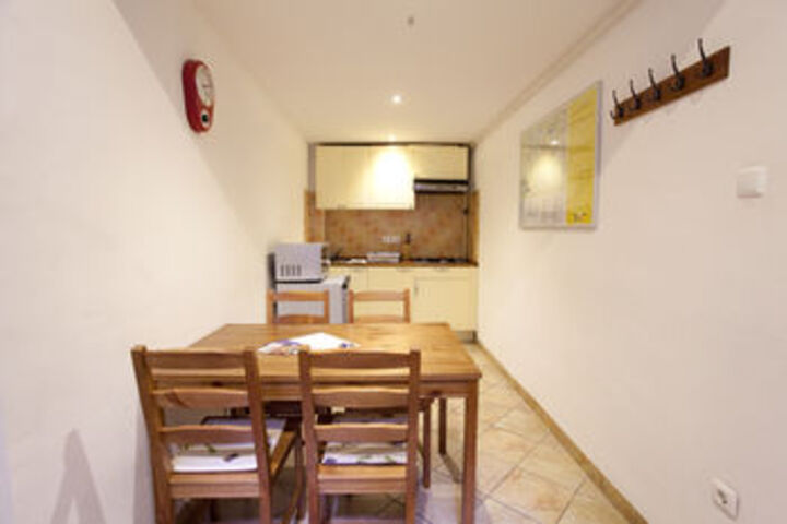 Room 15 of 25