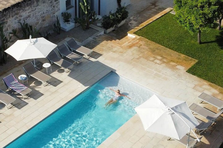 Pool 32 of 74