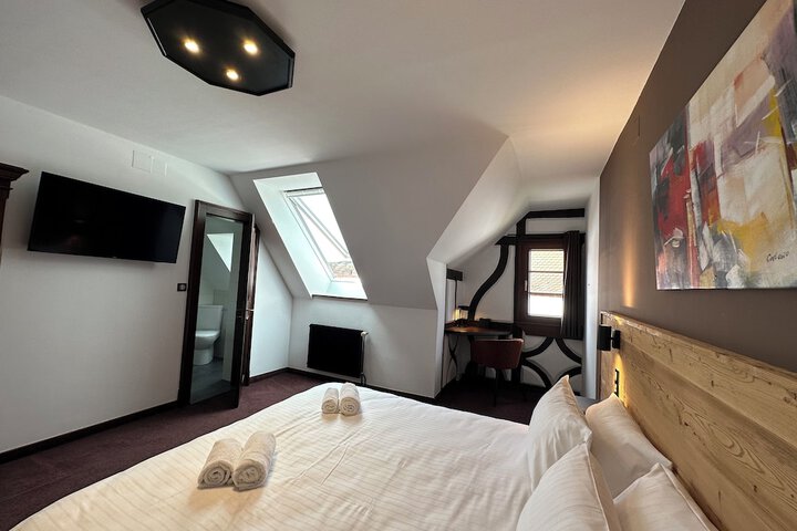 Room 12 of 81