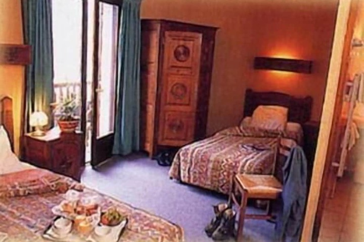 Room 15 of 60