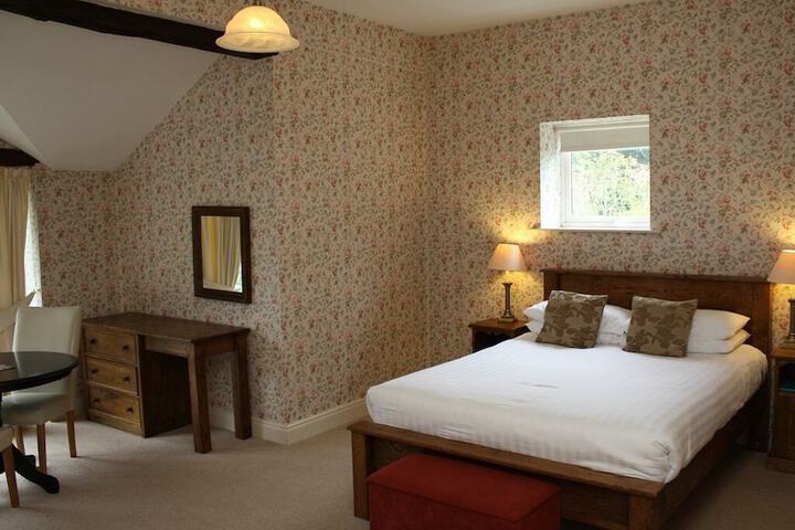 Room 10 of 75