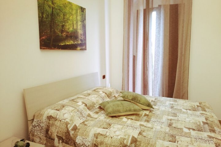 Room 3 of 15