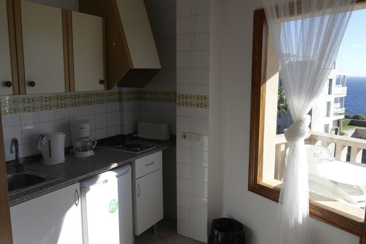 Room 11 of 51