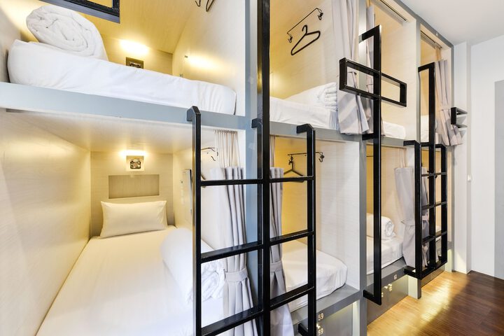 Room 14 of 42