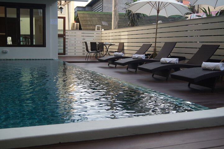 Hotel with Pool