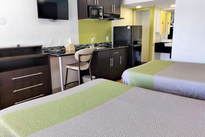 Room 30 of 47