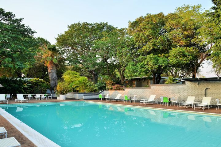 Pool 156 of 207