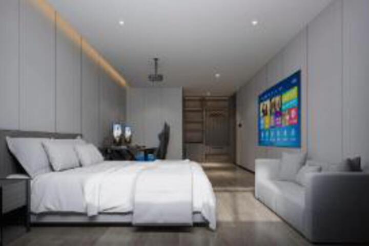 Room 14 of 16