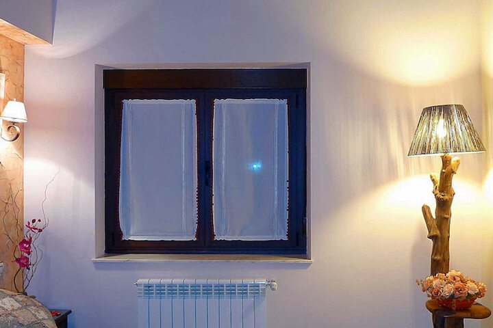 Room 6 of 75