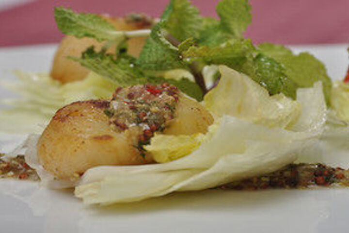 Dining 76 of 83