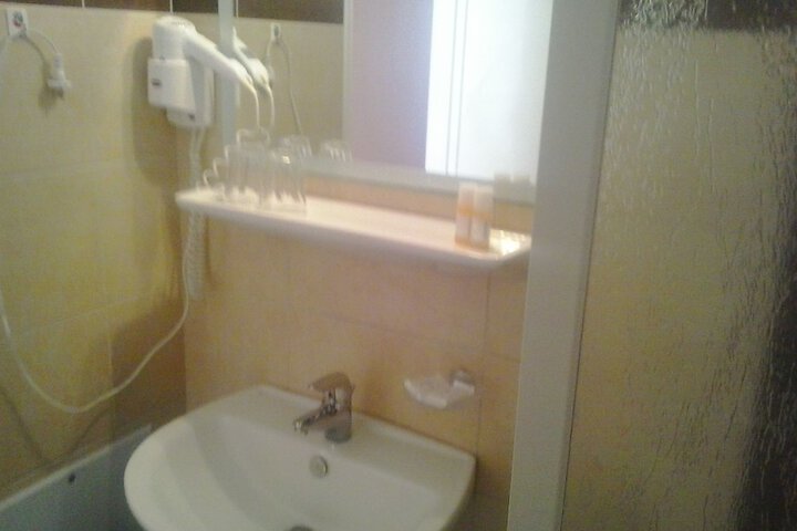 Room 5 of 39