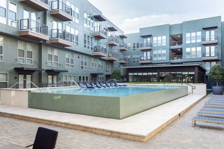 Pool 52 of 62
