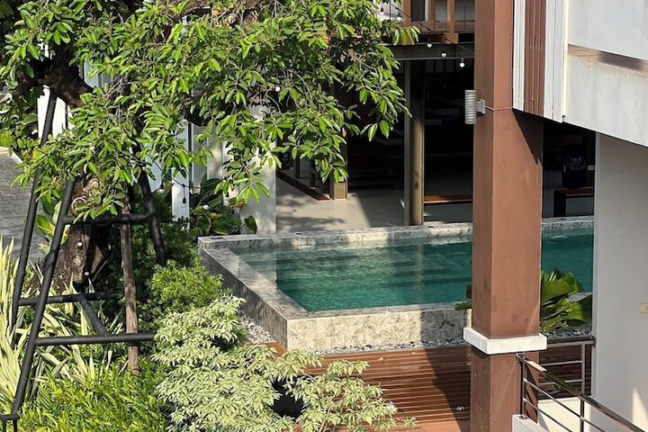 Hotel 67 of 72