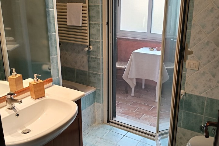 Bathroom Interior Photo