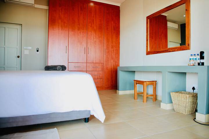 Room 8 of 44