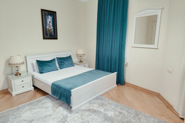 Crown Hotel