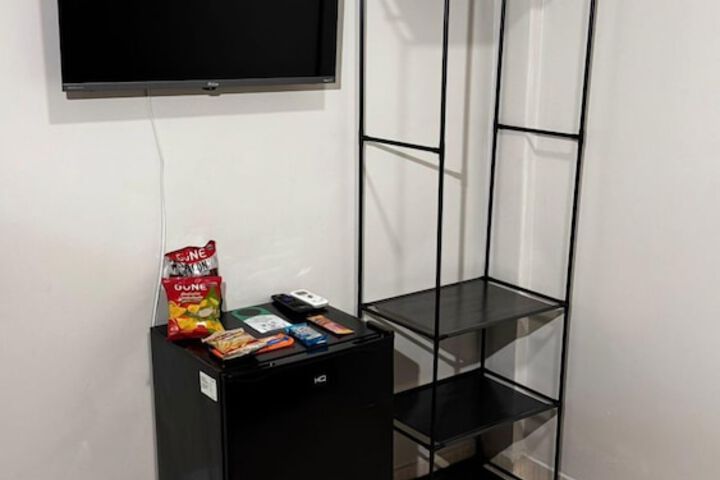 Room 41 of 80