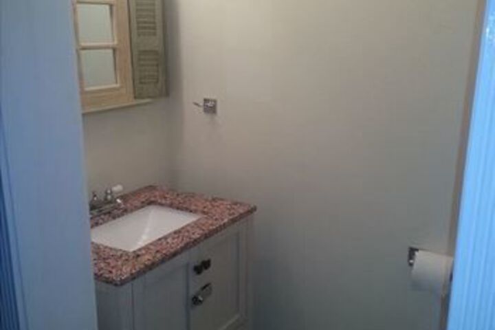 Room 12 of 165