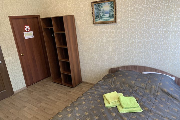 Room 14 of 40