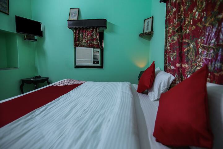 Room 16 of 24