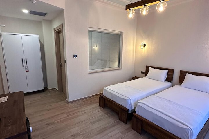 Room 13 of 51